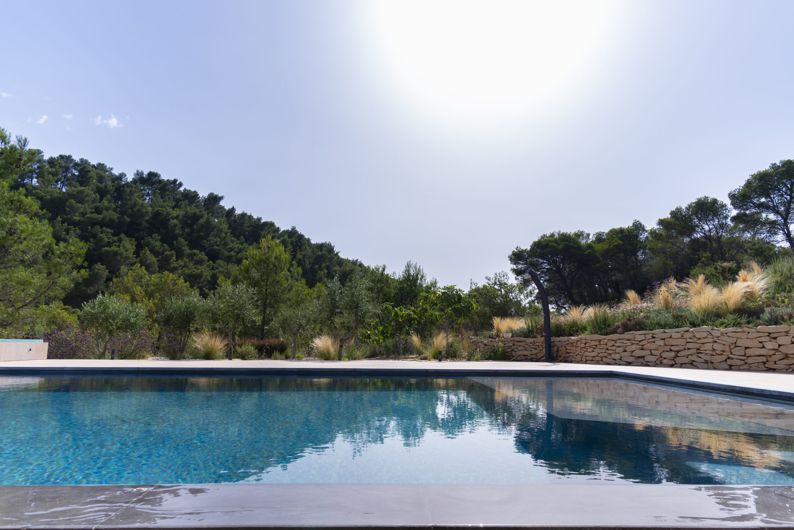 Construction de piscines en Béton à Aix en Provence et Cavaillon | No limite - Piscines_Jacques-Brens-73